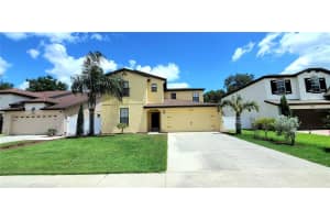 2813 WHISTLEWOOD DR, ORLANDO, FL 32810 Sold 10/12/22