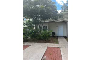 1221 S PARK AVE, WINTER GARDEN, FL 34787 Sold 08/11/22