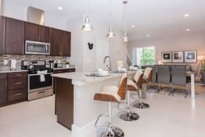 7528 SUNVILLE AVE, KISSIMMEE, FL 34747 Sold 10/07/22