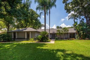 858 PINE SHADOW DR, APOPKA, FL 32712 Sold 08/19/22
