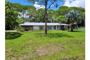 2255 61ST ST, SARASOTA, FL 34243 Sold 03/06/23