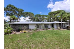 2255 61ST ST, SARASOTA, FL 34243 Sold 03/06/23