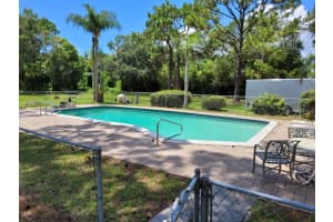 2255 61ST ST, SARASOTA, FL 34243 Sold 03/06/23
