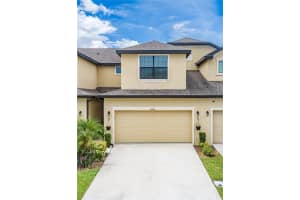 2404 SEVEN OAKS DR, SAINT CLOUD, FL 34772 Sold 08/30/22