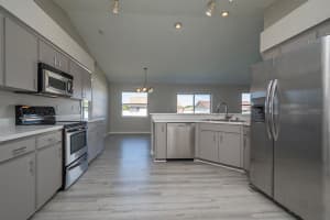 3245 MERLOT DR, LAKELAND, FL 33811 Sold 08/16/22