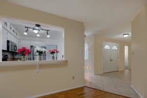 917 BEACH BREEZE DR, ORLANDO, FL 32835 Sold 08/12/22