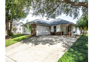 652 CHARING CT, ORLANDO, FL 32835 Sold 01/20/23