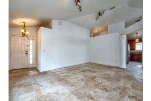 652 CHARING CT, ORLANDO, FL 32835 Sold 01/20/23