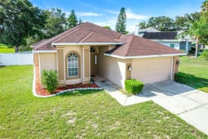 946 BERWICK DR, DAVENPORT, FL 33897 Sold 09/14/22
