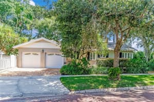 1318 LANCASTER DR, ORLANDO, FL 32806 Sold 09/13/22