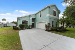 200 MCFEE DR, DAVENPORT, FL 33897 Sold 12/16/22