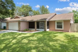 2607 AUTUMN LN, EUSTIS, FL 32726 Sold 10/03/22