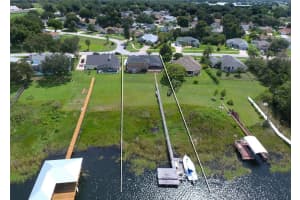 3724 BAYSHORE CIR, TAVARES, FL 32778 Sold 05/01/23