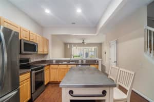8364 72ND ST E, UNIVERSITY PARK, FL 34201 Sold 11/16/22