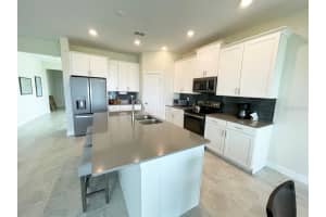 2304 MOUNTAIN PINE ST, OCOEE, FL 34761 Sold 09/15/22