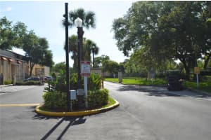 4117 S SEMORAN BLVD #8, ORLANDO, FL 32822 Sold 01/25/23