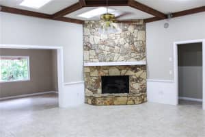 409 WHISPERING OAK LN, APOPKA, FL 32712 Sold 10/28/22