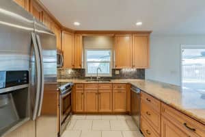 4 SEA CHASE TER, ORMOND BEACH, FL 32176 Sold 09/23/22