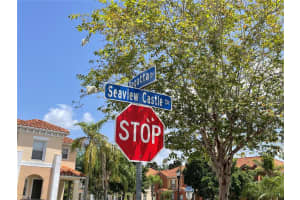 5161 REGATTA DR, KISSIMMEE, FL 34746 Sold 09/06/22