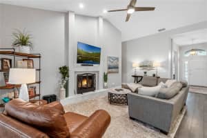 213 SOLDIERS CREEK PL, LONGWOOD, FL 32750 Sold 10/18/22