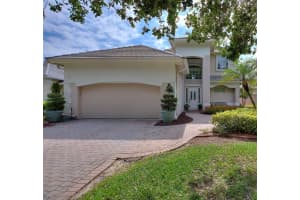 10854 WOODCHASE CIR, ORLANDO, FL 32836 Sold 08/31/22