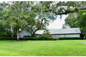 110 W GREENTREE LN, LAKE MARY, FL 32746 Sold 11/18/22