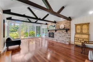 110 W GREENTREE LN, LAKE MARY, FL 32746 Sold 11/18/22