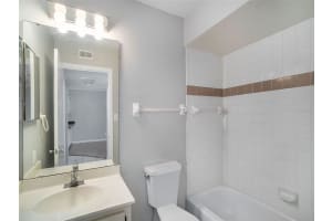 6033 34TH ST W #17, BRADENTON, FL 34210 Sold 10/28/22