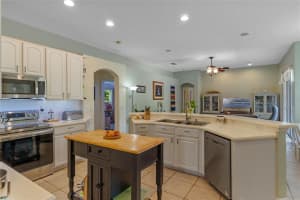 9427 WHISPERING MEADOWS LN, ORLANDO, FL 32825 Sold 09/12/22