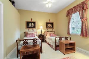 5342 LAKE BLUFF TER, SANFORD, FL 32771 Sold 09/16/22