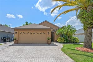 420 FIELDSTREAM NORTH BLVD, ORLANDO, FL 32825 Sold 10/17/22