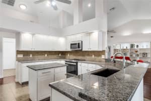 10324 Pointview Ct, Orlando, FL 32836, Sold 10/03/22