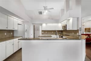 10324 Pointview Ct, Orlando, FL 32836, Sold 10/03/22