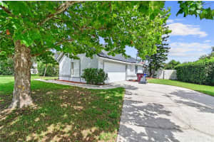 4809 DOC DR, SAINT CLOUD, FL 34771 Sold 01/06/23