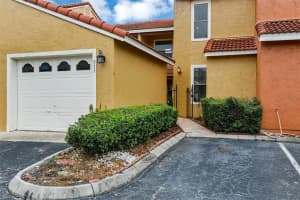 971 CASA DEL SOL CIR, ALTAMONTE SPRINGS, FL 32714 Sold 08/31/22