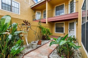 971 CASA DEL SOL CIR, ALTAMONTE SPRINGS, FL 32714 Sold 08/31/22