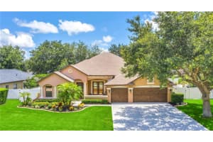795 COUNTRY CHARM CIRCLE, OVIEDO, FL 32765 Sold 09/09/22