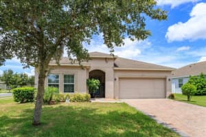 105 LAKE DAVENPORT CIR, DAVENPORT, FL 33837 Sold 10/13/22