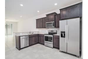 5016 Blue Latan Ln, Tampa, FL 33610, Sold 12/30/22
