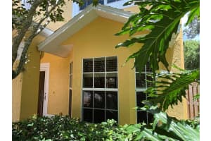 577 Eastbridge Dr, Oviedo, FL 32765, Sold 10/17/22