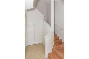 6076 Westgate Dr, Orlando, FL 32835, Sold 10/06/22