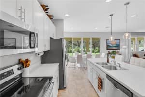 5672 Western Sun Dr, St Cloud, FL 34771, Sold 09/20/22