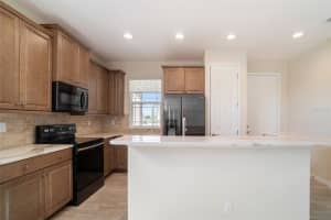 7627 CAMPUS COVE, SARASOTA, FL 34243 Sold 03/31/23