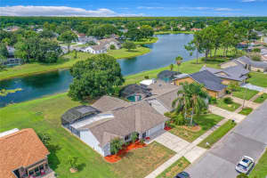 5302 Desmond Ln, Orlando, FL 32821, Sold 09/20/22