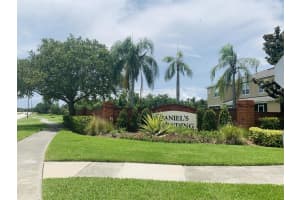 13370 DANIELS LANDING CIR, WINTER GARDEN, FL 34787 Sold 10/28/22