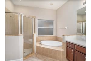 1506 MIRA LAGO CIR, RUSKIN, FL 33570 Sold 10/21/22