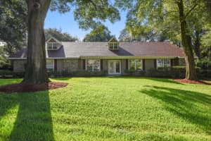 2204 Dogwood Cir, Mt Dora, FL 32757, Sold 10/05/22