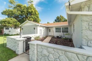 511 LITTLE WEKIVA RD, ALTAMONTE SPRINGS, FL 32714 Sold 10/27/22