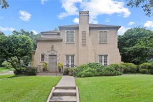 1322 Shorewood Dr, Orlando, FL 32806, Sold 12/05/22