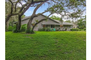655 OAK HARBOUR DR #117, ALTAMONTE SPRINGS, FL 32701 Sold 09/06/22